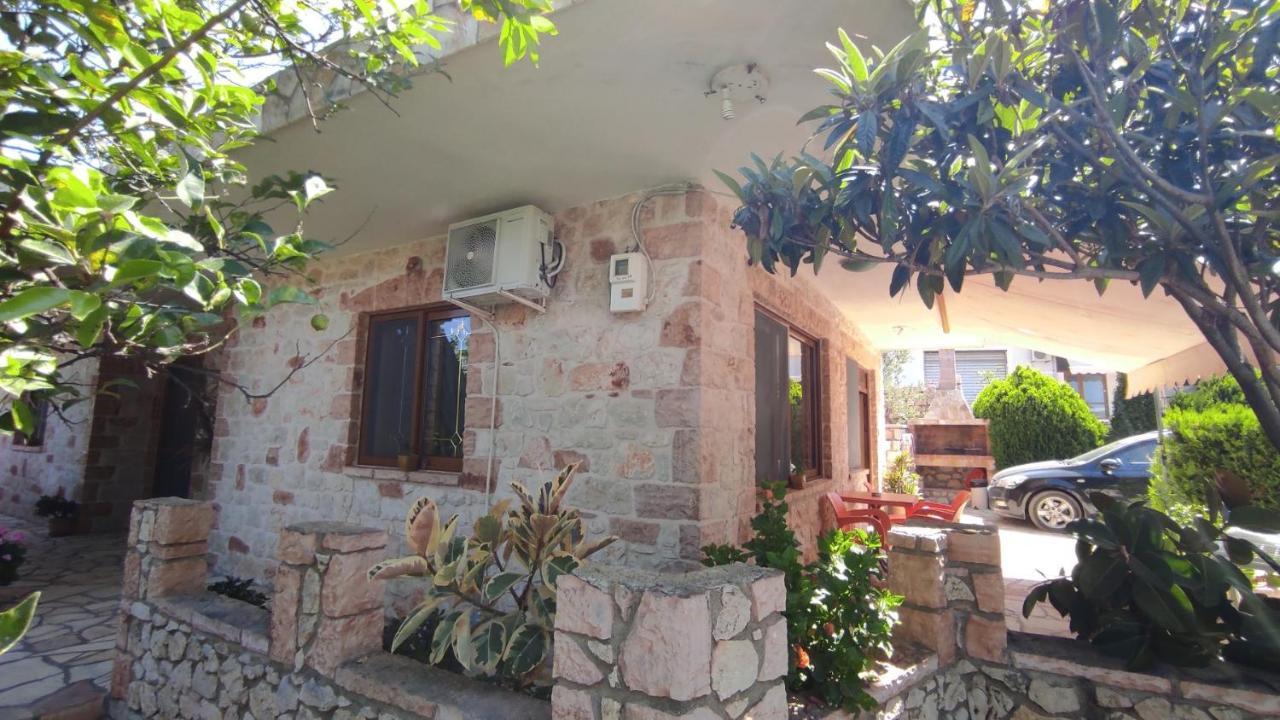 Altin Skrapari Guesthouse Ksamil Bagian luar foto