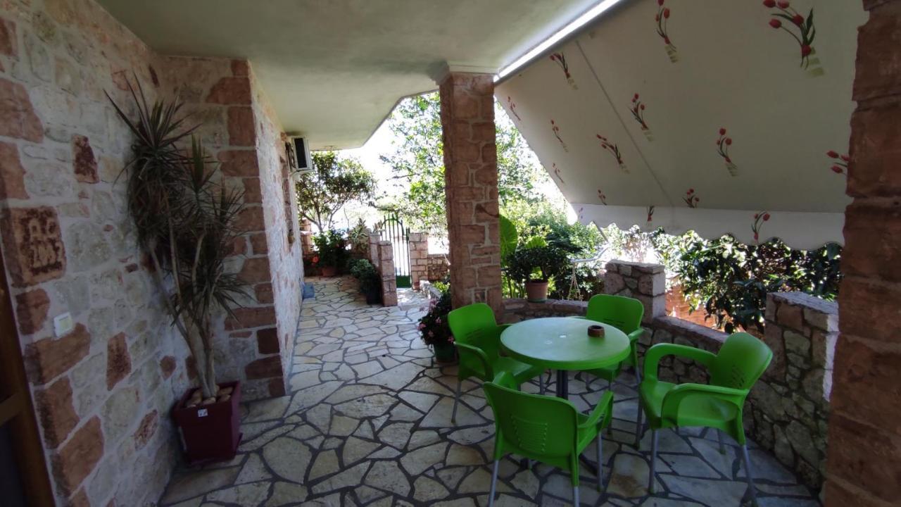 Altin Skrapari Guesthouse Ksamil Bagian luar foto