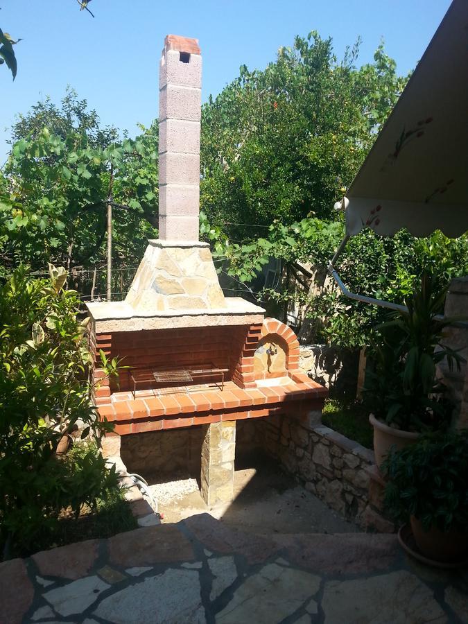 Altin Skrapari Guesthouse Ksamil Bagian luar foto