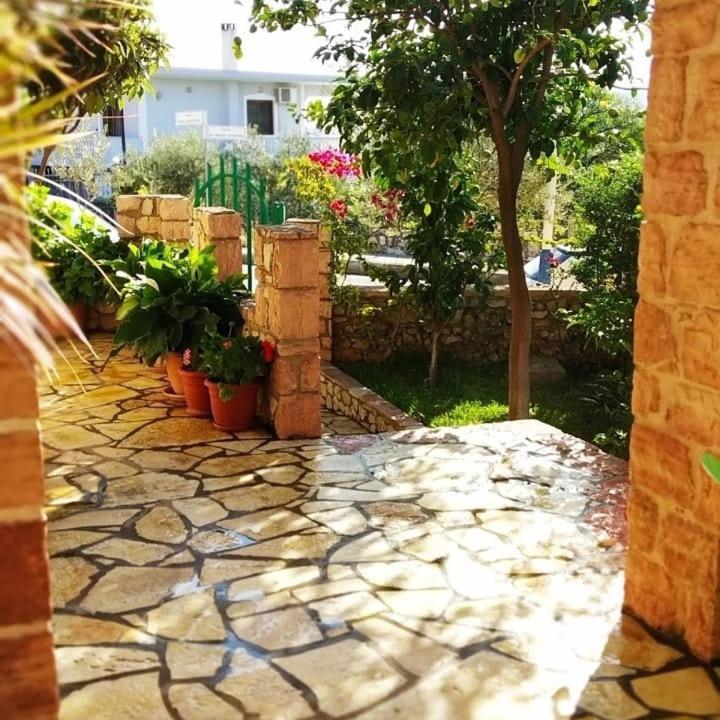 Altin Skrapari Guesthouse Ksamil Bagian luar foto